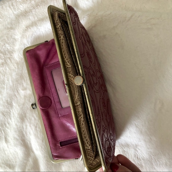 Burgundy leather Hobo wallet with stitching design - Picture 4 of 9